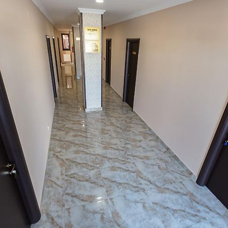 Express Residence Брэила Экстерьер фото