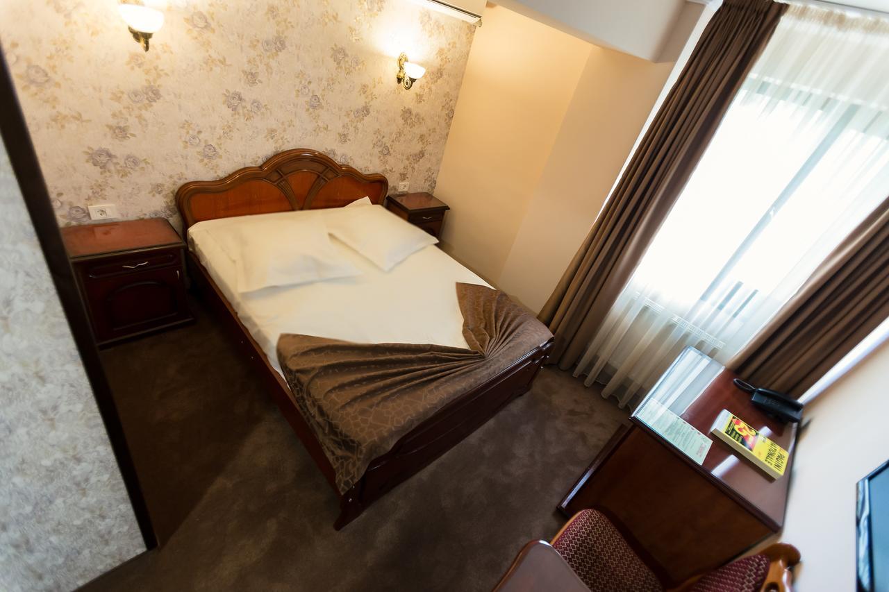 Express Residence Брэила Экстерьер фото